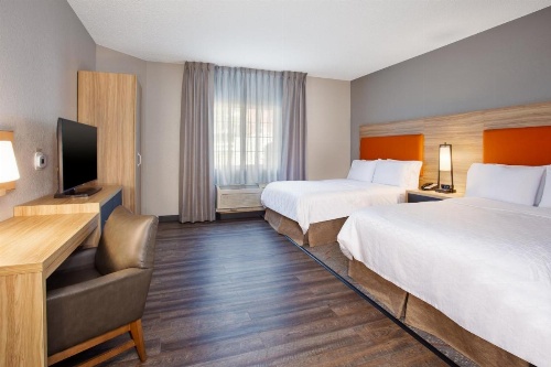 Candlewood Suites Kenosha image 6